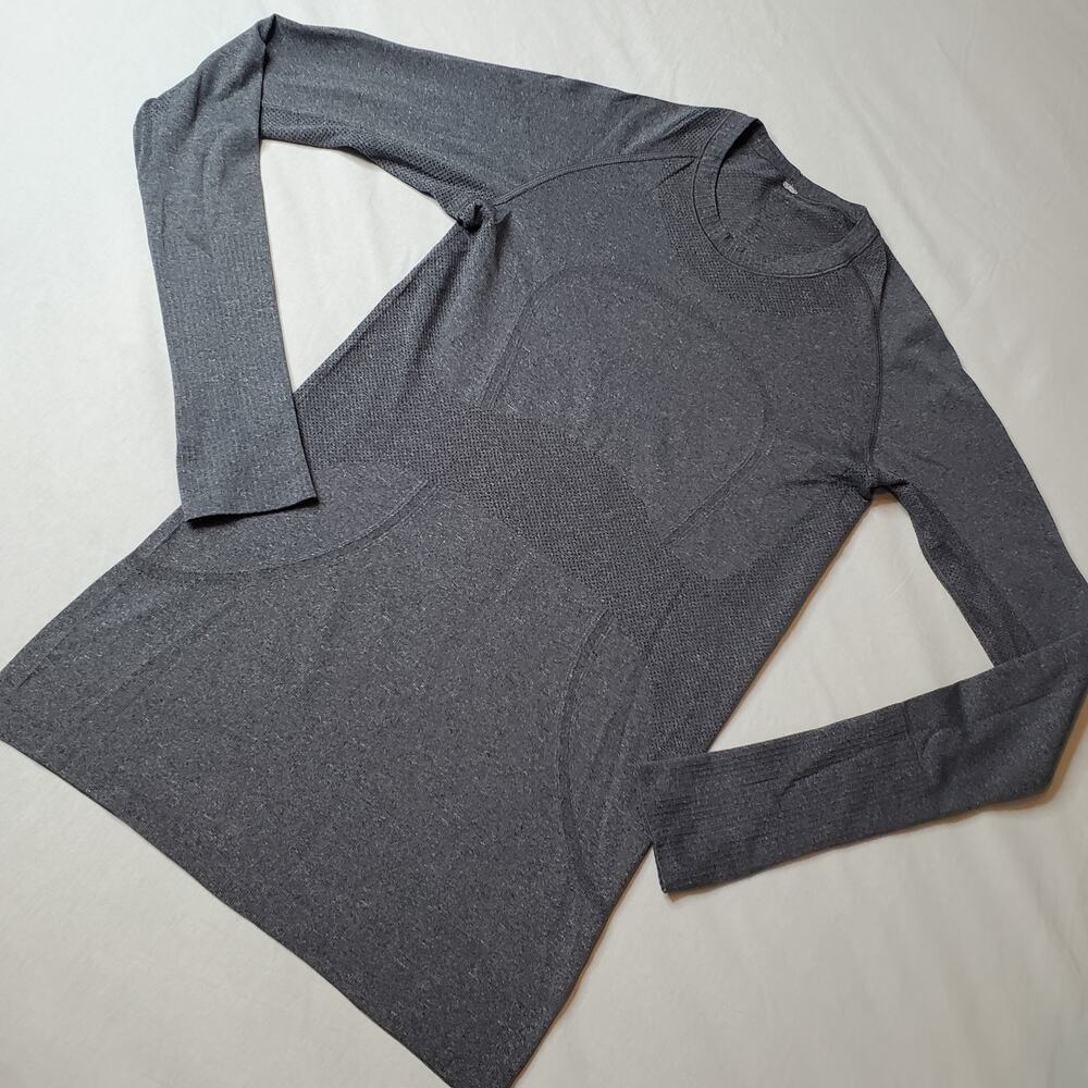 Lululemon Women's Size 6 Swiftly Tech Long Sleeve Crew Top Gray